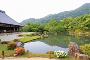 心を豊かにする神社仏閣のおすすめルート| 京都の嵐山 - 天龍寺