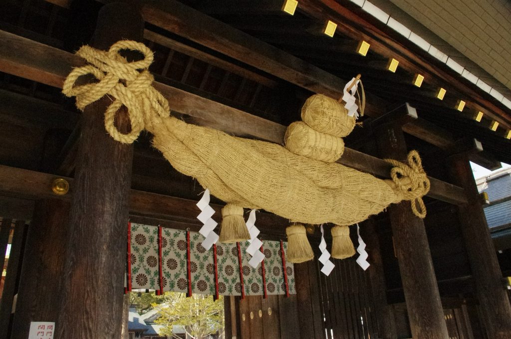 神社とお寺の違いから学ぶ願い事の本質：正しい祈り方と心の整え方