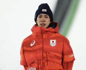 Refusing the silver medal? Shocking video of Nikaido Ren looking depressed at the medal ceremony