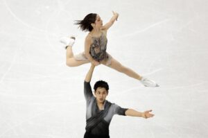 三浦璃来、空飛ぶ小さな天使の動画！落ちない空中浮遊