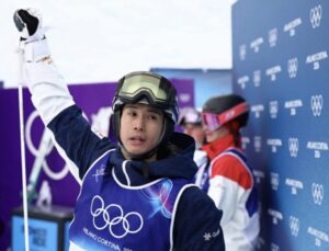The broadcast booth was left speechless by the realism of the "sound of snow hitting the surface"