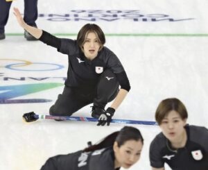 Sayaka Yoshimura curling player kneels silently! The truth behind the 15 minutes that made her "pants completely white"