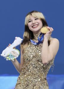 アリサ・リュウ悪い物語？動画。全米が泣いた復活の姿