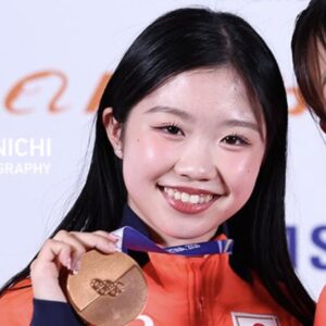 Ami Nakai's exclusive hair and makeup artist teaches us how to create shiny, round cheeks with a link